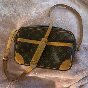 Louis Vuitton Monogram Trocadero 27 EUC